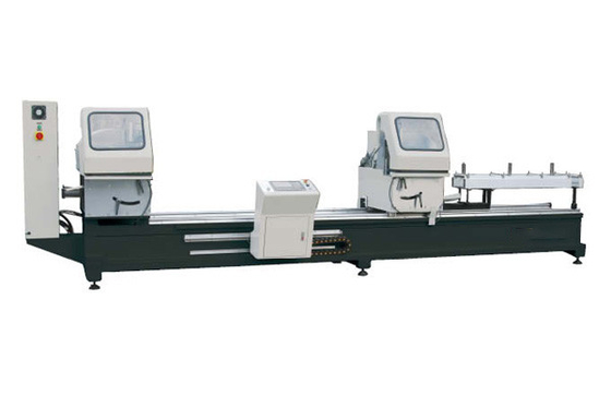 China 135x300mm de de Vensterssnijmachine van het Schaalaluminium met Dubbel bewerkt Knipselzaag in verstek leverancier