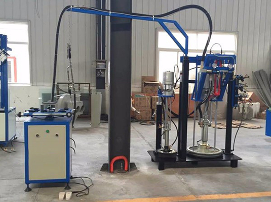 China Dubbele Glas Verzegelende Machine met Roterende Lijst voor Om het even welk Dichtingsproduct van het Grootte Hol Glas leverancier