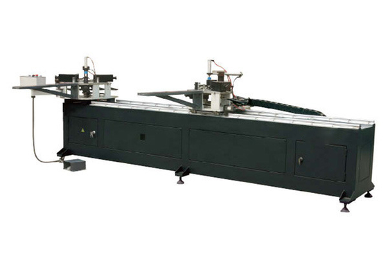 China Industriële de Machine Dubbele Hoofdhoek van het Aluminiumvenster het Assembleren Machine leverancier